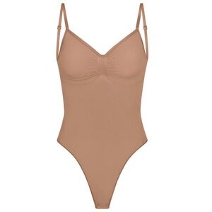SKIMS LOW BACK THONG BODYSUIT